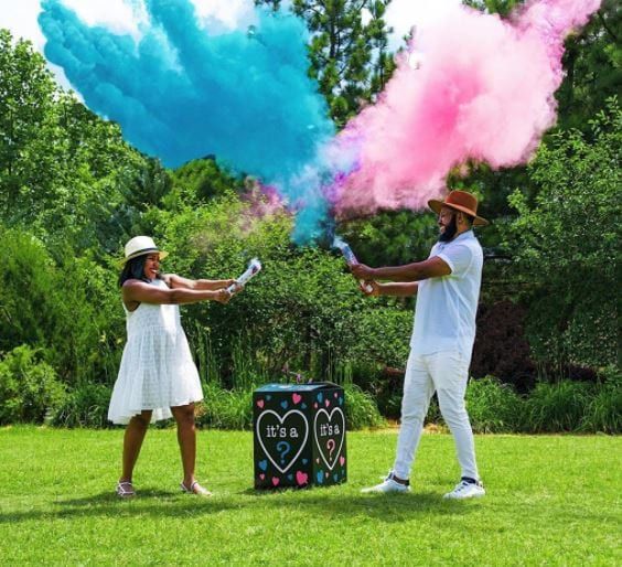 gender reveal color spray